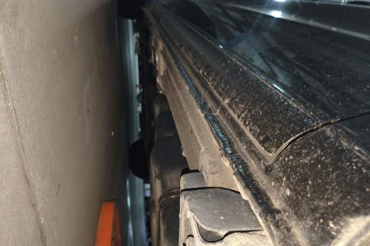 Used Mercedes-Benz V-Class 2016 V 260 Avantgarde Edition Chassis Rear Left