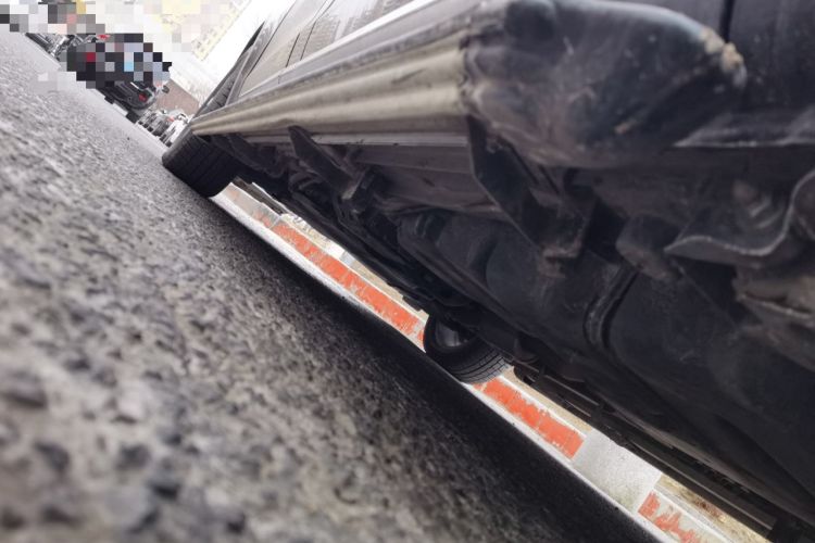 Used Mercedes-Benz V-Class 2016 V 260 Avantgarde Edition Chassis Rear Left
