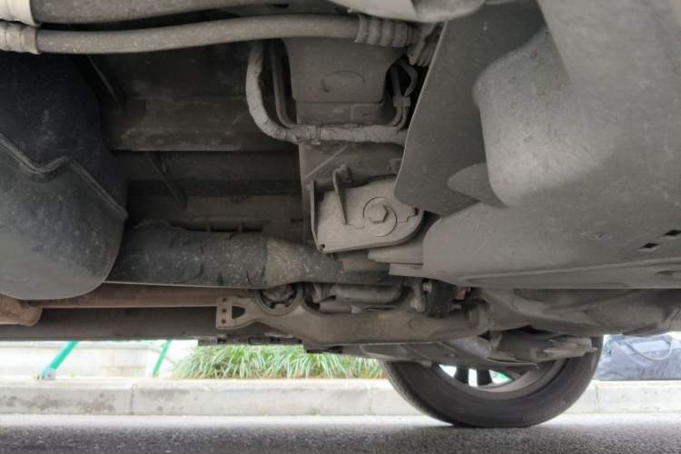 Used Mercedes-Benz V-Class 2016 V 260 L Prestige Extended Edition Chassis Rear Left