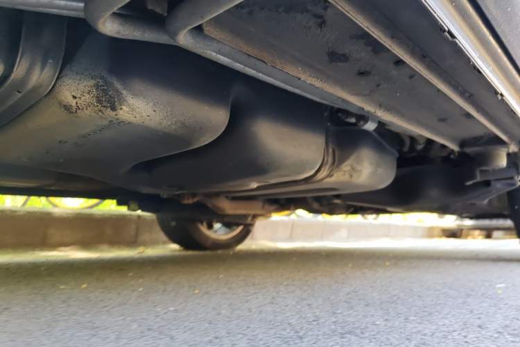 Used Mercedes-Benz V-Class 2016 V 260 Avantgarde Edition Chassis Rear Left