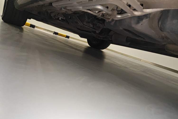 Used Mercedes-Benz V-Class 2016 V 260 L Prestige Extended Edition Chassis Rear Left
