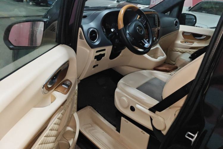 Used Mercedes-Benz V-Class  Driver Seat