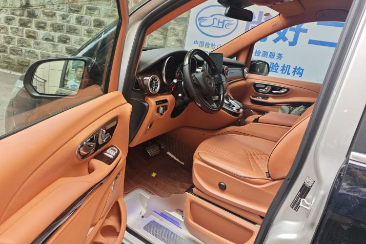 Used Mercedes-Benz V-Class 2016 V 260 Prestige Edition Driver Seat