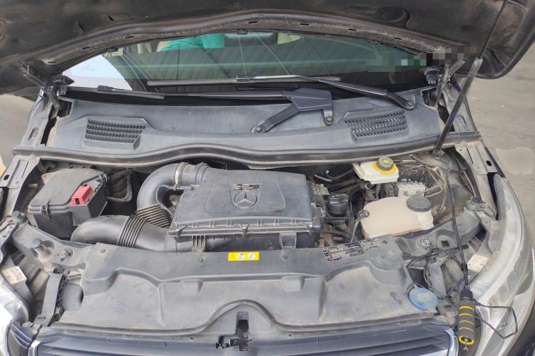 Used Mercedes-Benz V-Class 2016 V 260 Prestige Edition Engine Bay