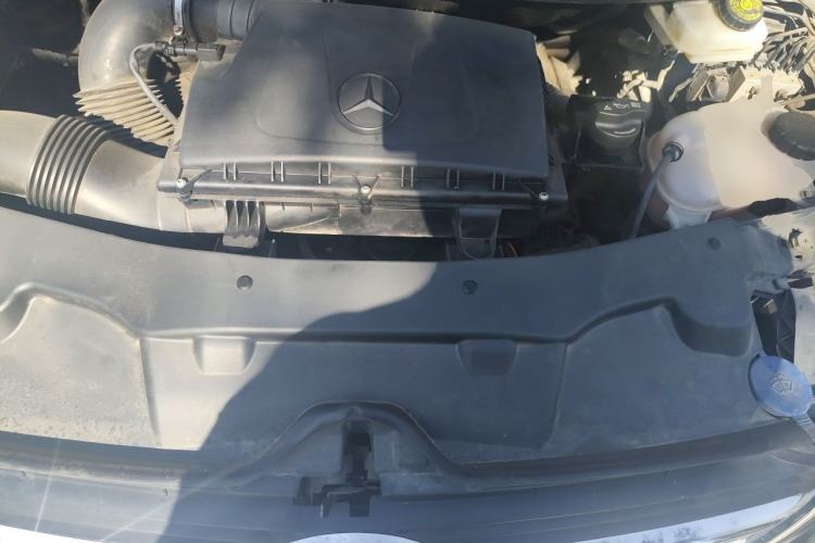 Used Mercedes-Benz V-Class 2016 V 260 L Prestige Extended Edition Engine Bay