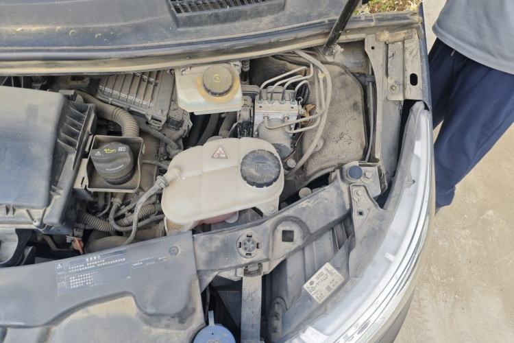 Used Mercedes-Benz V-Class 2016 V 260 Avantgarde Edition Engine Bay Left