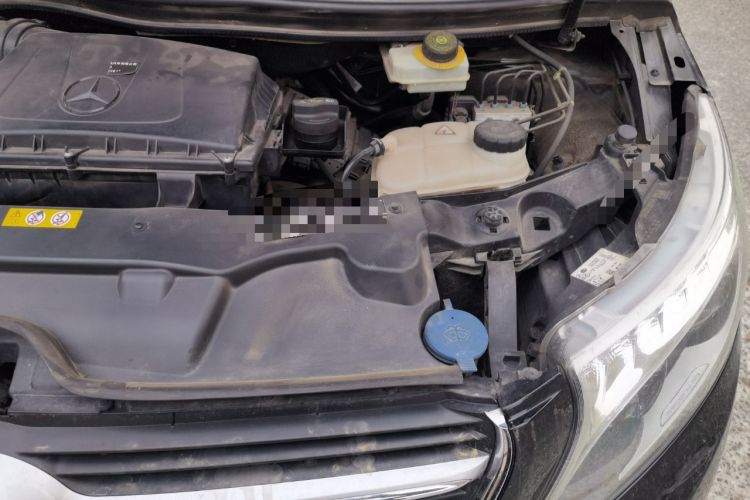 Used Mercedes-Benz V-Class 2016 V 260 Avantgarde Edition Engine Bay Left