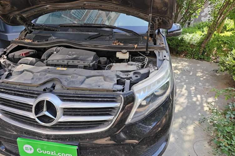 Used Mercedes-Benz V-Class 2016 V 260 Avantgarde Edition Engine Bay Left