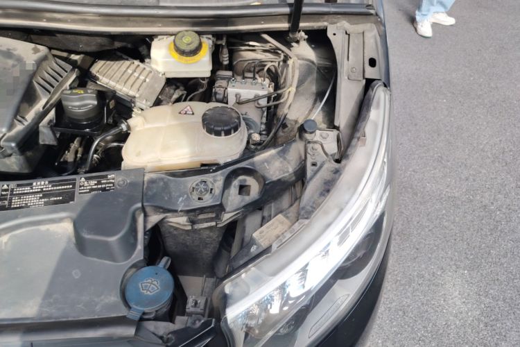 Used Mercedes-Benz V-Class 2016 V 260 L Prestige Extended Edition Engine Bay Left