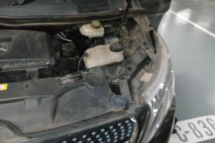 Used Mercedes-Benz V-Class 2016 V 260 L Prestige Extended Edition Engine Bay Left