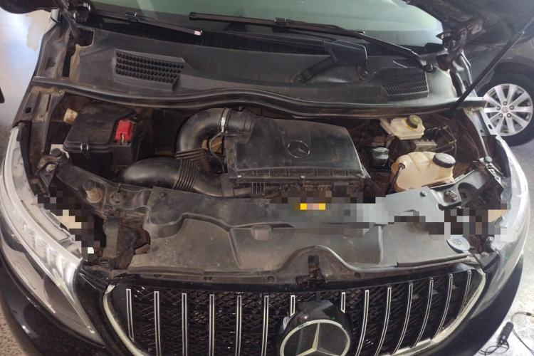 Used Mercedes-Benz V-Class 2016 V 260 L Prestige Extended Edition Engine Bay