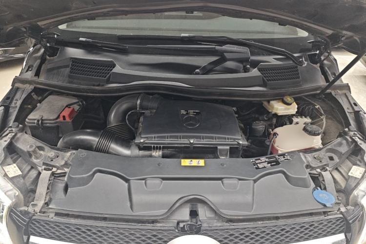 Used Mercedes-Benz V-Class 2016 V 260 L Prestige Extended Edition Engine Bay