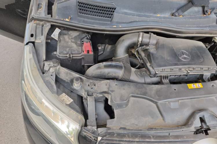 Used Mercedes-Benz V-Class 2016 V 260 Prestige Edition Engine Bay Right