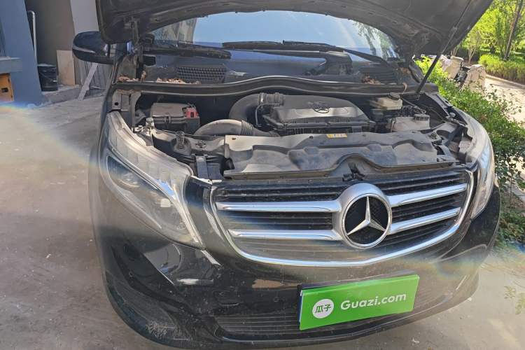 Used Mercedes-Benz V-Class 2016 V 260 Avantgarde Edition Engine Bay Right