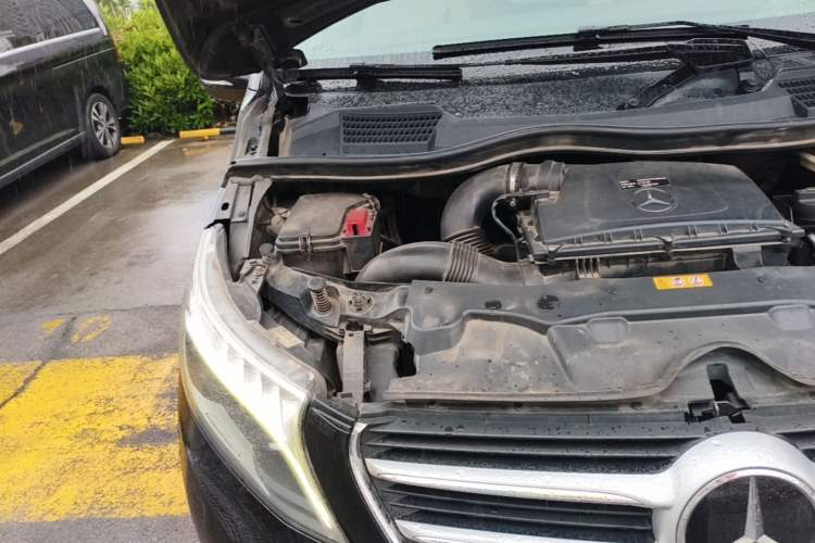 Used Mercedes-Benz V-Class 2016 V 260 L Prestige Extended Edition Engine Bay Right