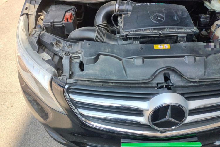 Used Mercedes-Benz V-Class 2016 V 260 L Prestige Extended Edition Engine Bay Right