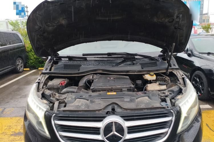 Used Mercedes-Benz V-Class 2016 V 260 L Prestige Extended Edition Engine Bay