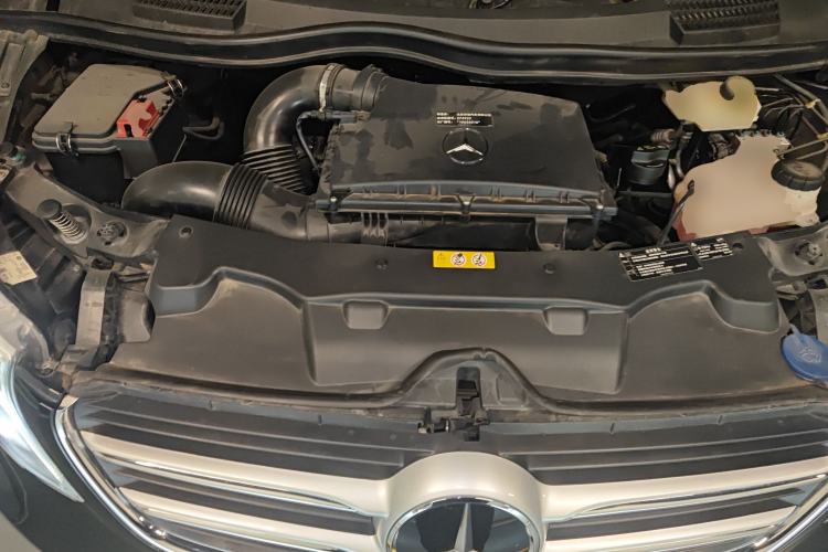 Used Mercedes-Benz V-Class 2016 V 260 L Prestige Extended Edition Engine Bay
