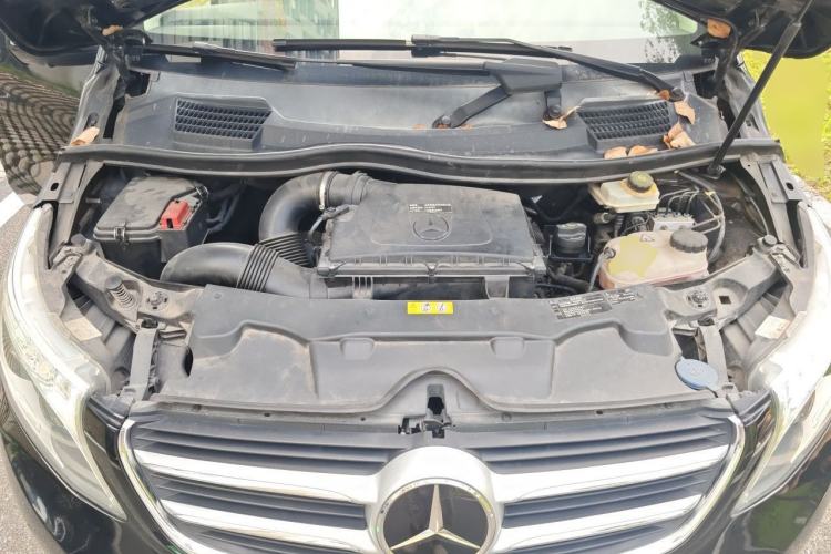 Used Mercedes-Benz V-Class 2016 V 260 Prestige Edition Engine Bay