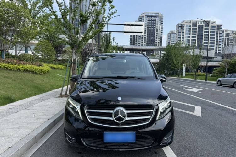 Used Mercedes-Benz V-Class 2016 V 260 L Prestige Extended Edition Exterior 1