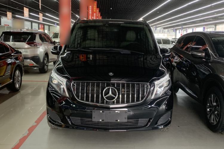 Used Mercedes-Benz V-Class 2016 V 260 Avantgarde Edition Exterior 1