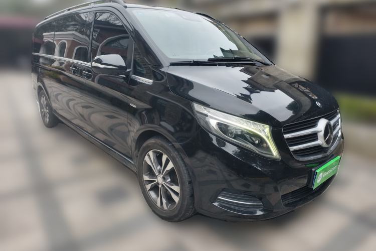 Used Mercedes-Benz V-Class 2016 V 260 L Prestige Extended Edition Exterior 2