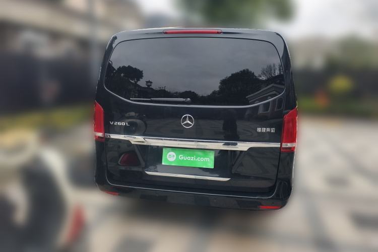 Used Mercedes-Benz V-Class 2016 V 260 L Prestige Extended Edition Exterior 4