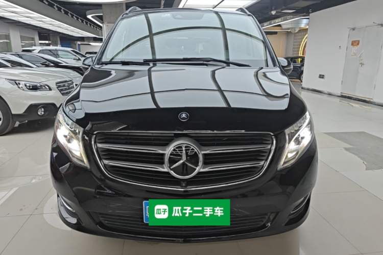 Used Mercedes-Benz V-Class 2016 V 260 L Prestige Extended Edition Front