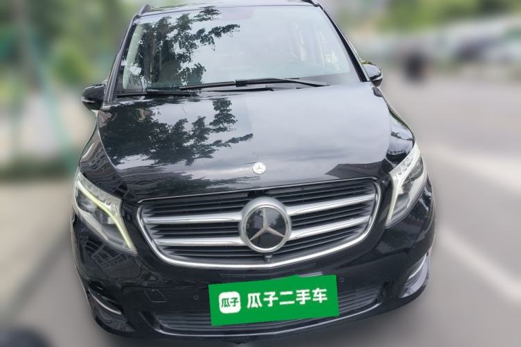 Used Mercedes-Benz V-Class 2016 V 260 L Prestige Extended Edition Front