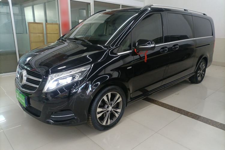 Used Mercedes-Benz V-Class 2016 V 260 L Prestige Extended Edition Front Left 45 Deg