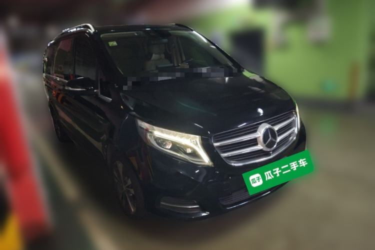 Used Mercedes-Benz V-Class 2016 V 260 Prestige Edition Front Right 45 Deg