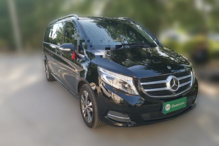Used Mercedes-Benz V-Class 2016 V 260 L Prestige Extended Edition Front Right 45 Deg