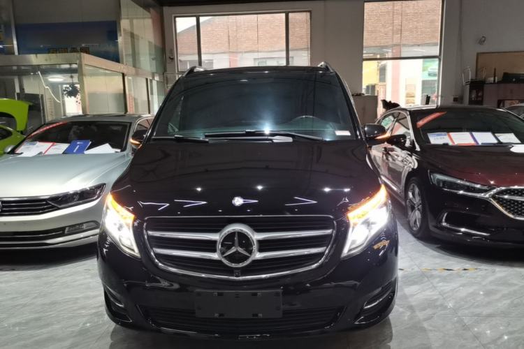Used Mercedes-Benz V-Class 2016 V 260 L Prestige Extended Edition Front