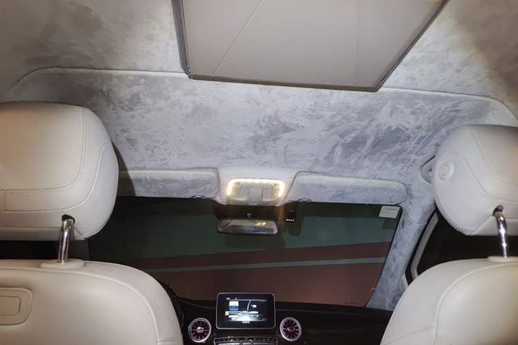 Used Mercedes-Benz V-Class 2016 V 260 Avantgarde Edition Headliner
