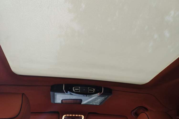 Used Mercedes-Benz V-Class 2016 V 260 Prestige Edition Headliner