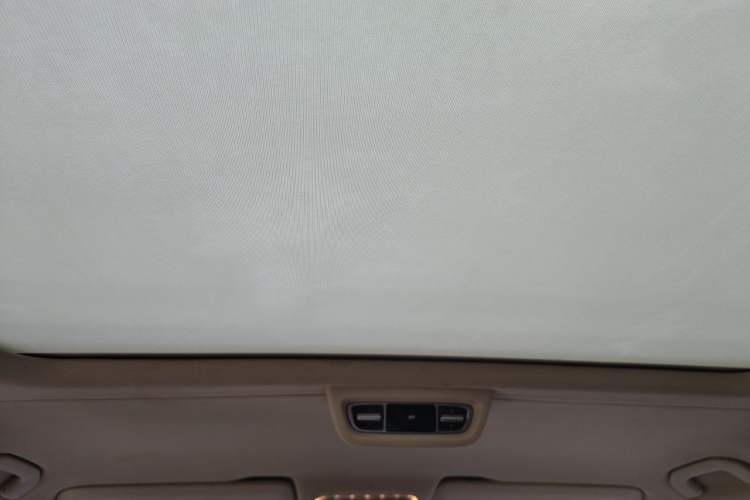 Used Mercedes-Benz V-Class 2016 V 260 Prestige Edition Headliner