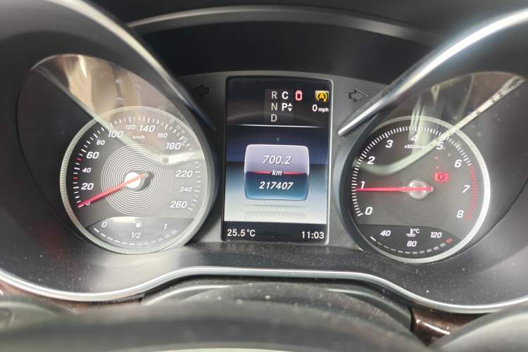 Used Mercedes-Benz V-Class 2016 V 260 L Prestige Extended Edition Instrument Cluster