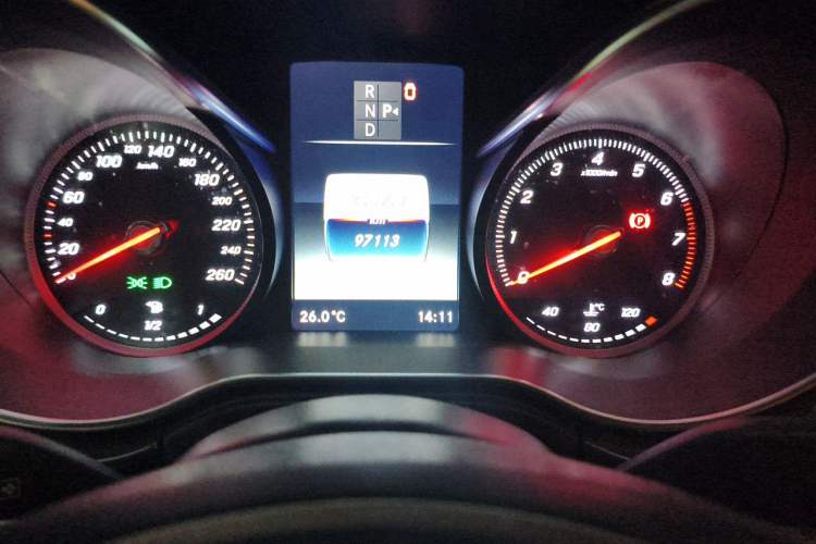 Used Mercedes-Benz V-Class 2016 V 260 Avantgarde Edition Instrument Cluster