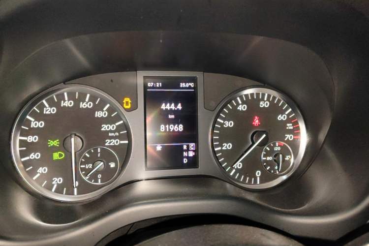 Used Mercedes-Benz V-Class 2016 V250 2.0T U.S. Spec Instrument Cluster