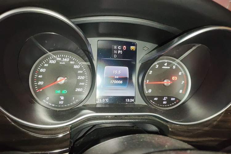 Used Mercedes-Benz V-Class 2016 V 260 Avantgarde Edition Instrument Cluster