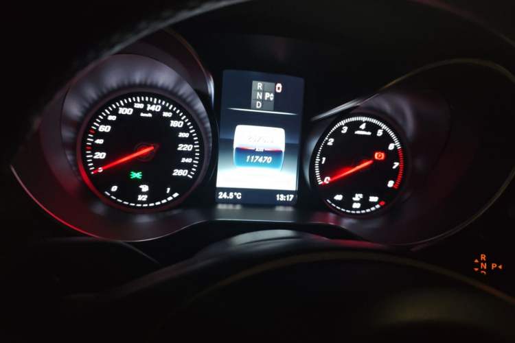 Used Mercedes-Benz V-Class 2016 V 260 Prestige Edition Instrument Cluster
