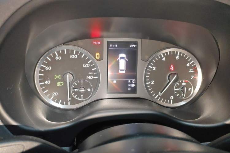 Used Mercedes-Benz V-Class  Instrument Cluster