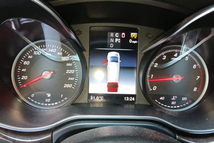Used Mercedes-Benz V-Class 2016 V 260 L Prestige Extended Edition Instrument Cluster
