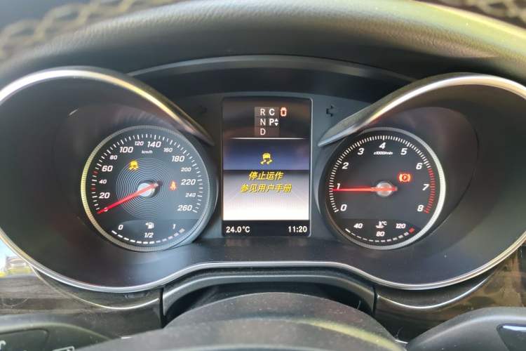 Used Mercedes-Benz V-Class 2016 V 260 Avantgarde Edition Instrument Cluster