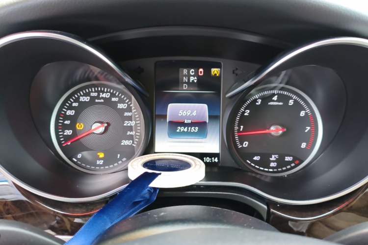 Used Mercedes-Benz V-Class 2016 V 260 L Prestige Extended Edition Instrument Cluster