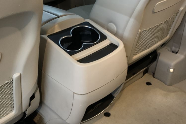 Used Mercedes-Benz V-Class 2016 V 260 Avantgarde Edition Interior 10
