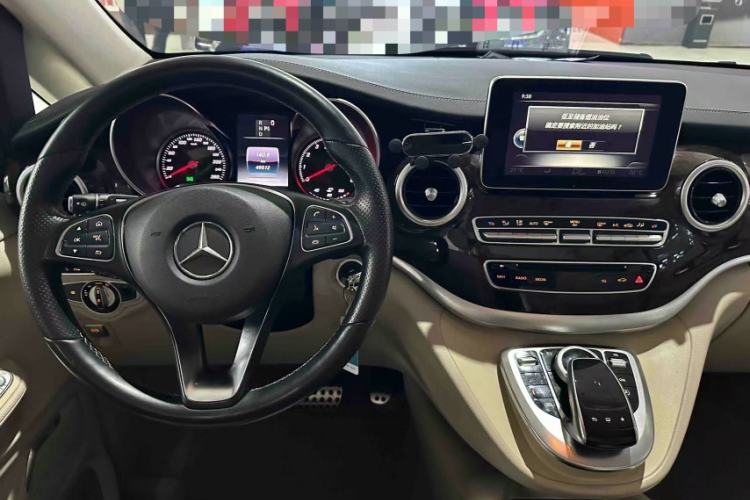 Used Mercedes-Benz V-Class 2016 V 260 Prestige Edition Interior 3