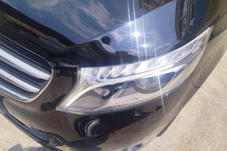Used Mercedes-Benz V-Class 2016 V 260 L Prestige Extended Edition Left Front Headlight