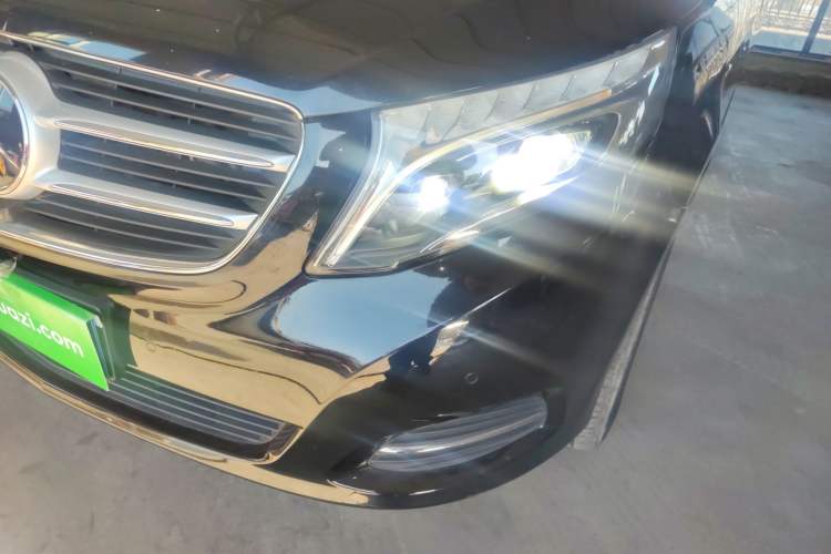 Used Mercedes-Benz V-Class 2016 V 260 Prestige Edition Left Front Headlight