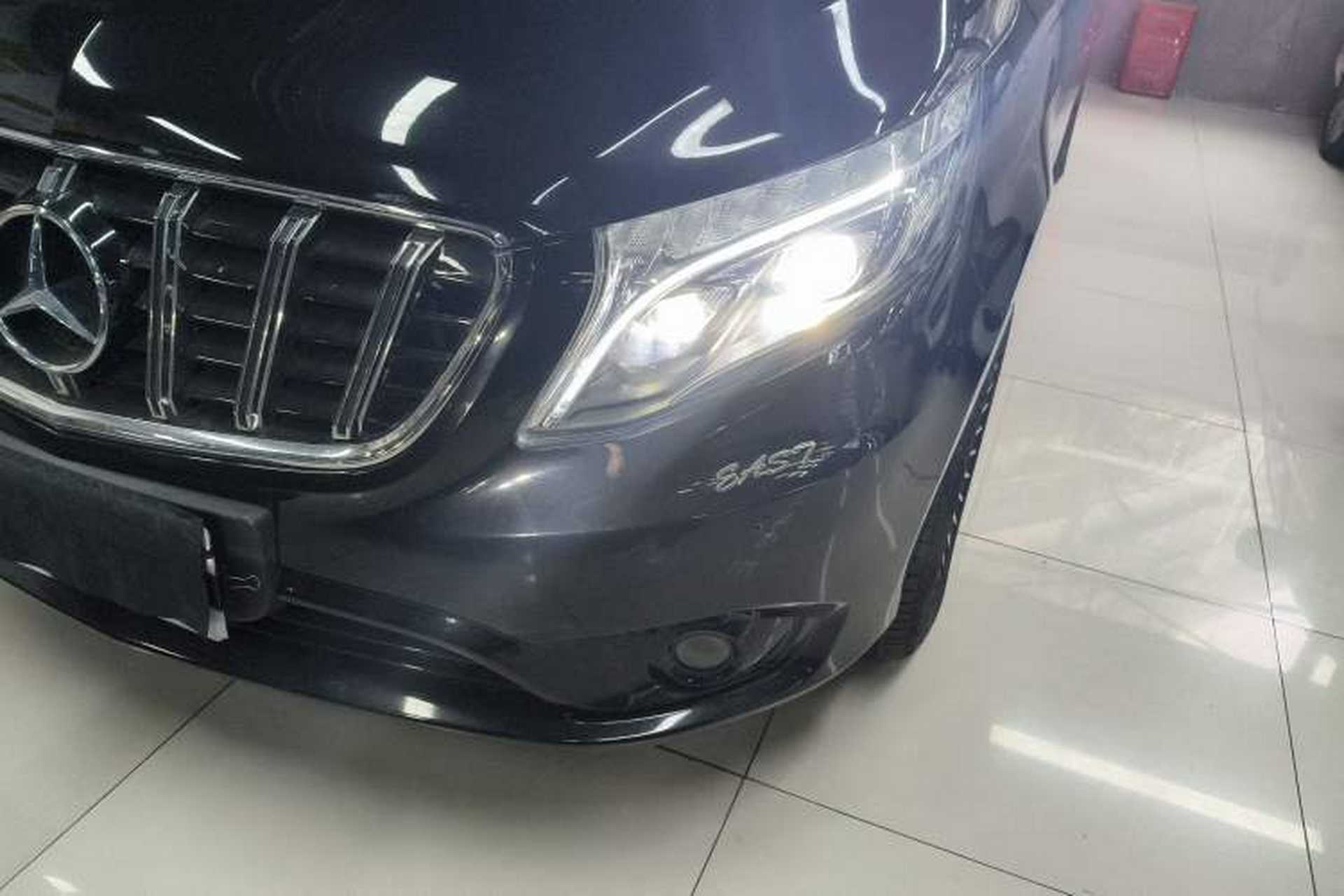 Used Mercedes-Benz V-Class 2016 V 260 Avantgarde Edition Left Front Headlight